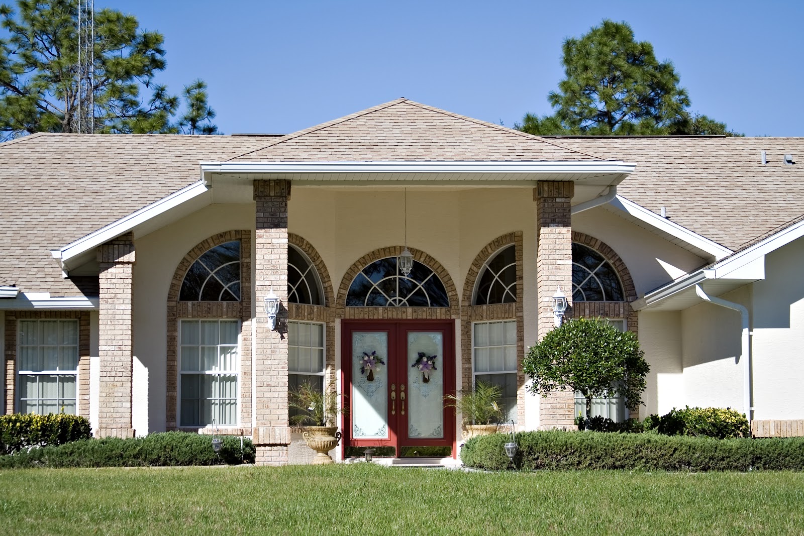 SouthShore Roofing & Exteriors logo